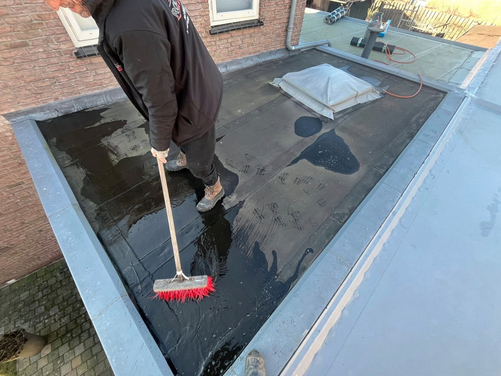 Compleet gerenoveerd dak